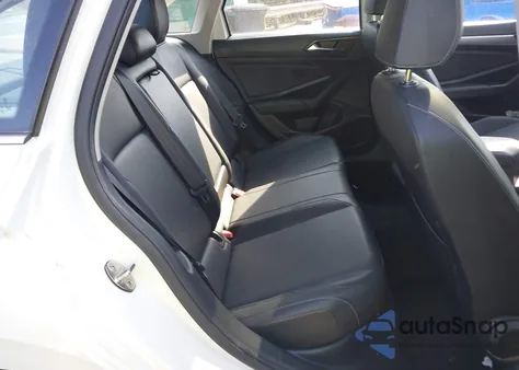 2020 Volkswagen Jetta 1.4T R-Line/1.4T S/1.4T Se из США, поврежденный, VIN 3VWCB7BU1LM015945